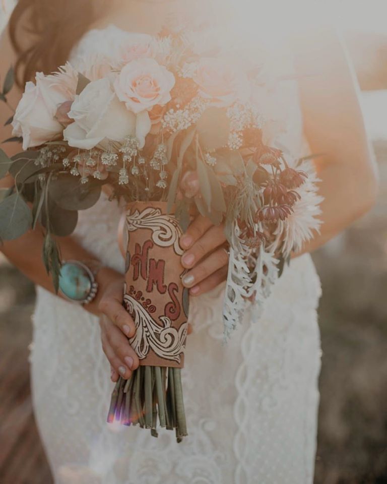 Custom Bridal Bouquet Wrap - DEPOSIT – Harvard and Hide